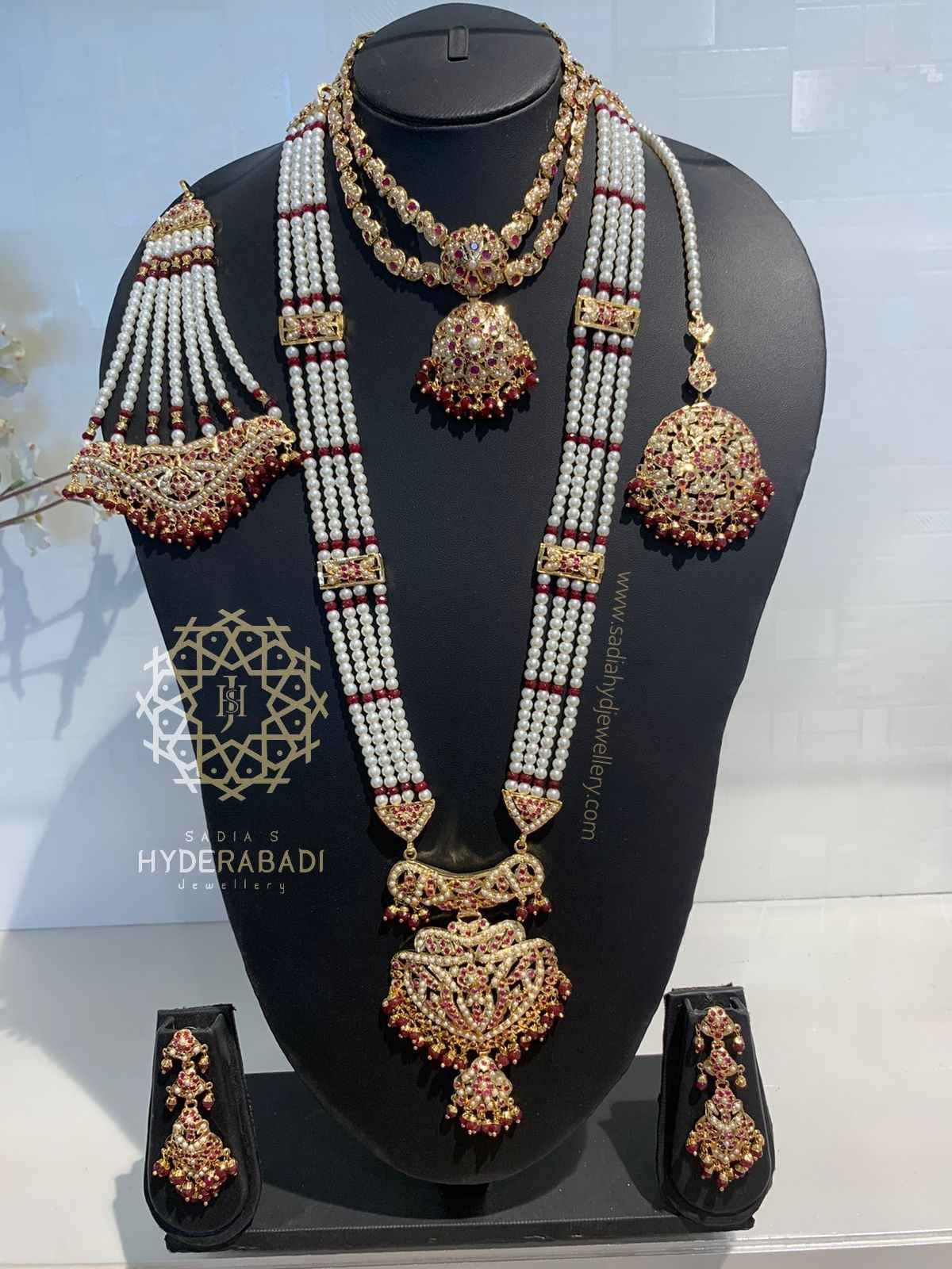 Maisarah Red White Bridal Set