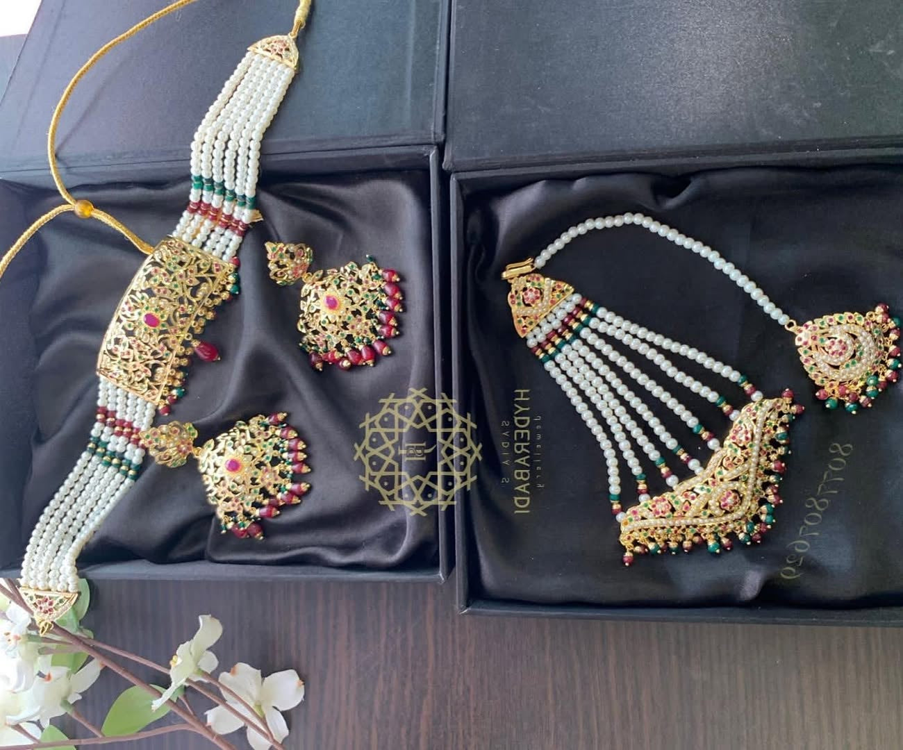 Arissa Red Green Bridal Set