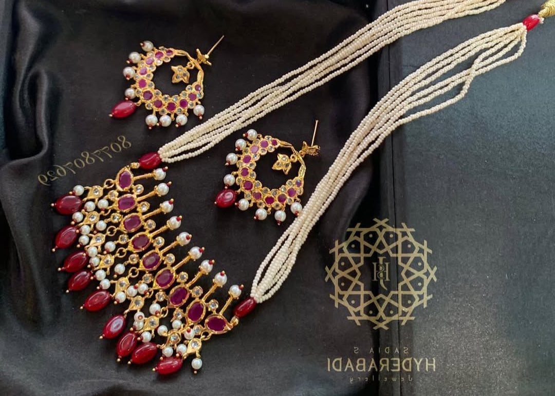 Anam Red White Timrmani Set