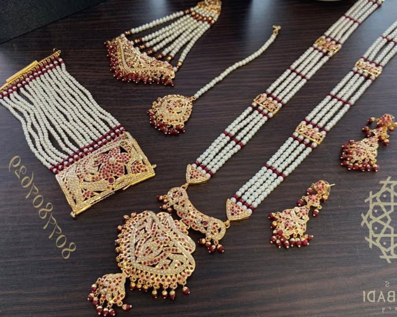 Aiman Red White Jadau Bridal Set