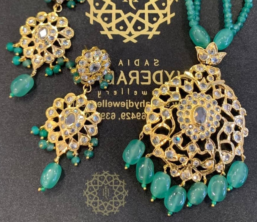 Rehmat Light Green Pendant Set
