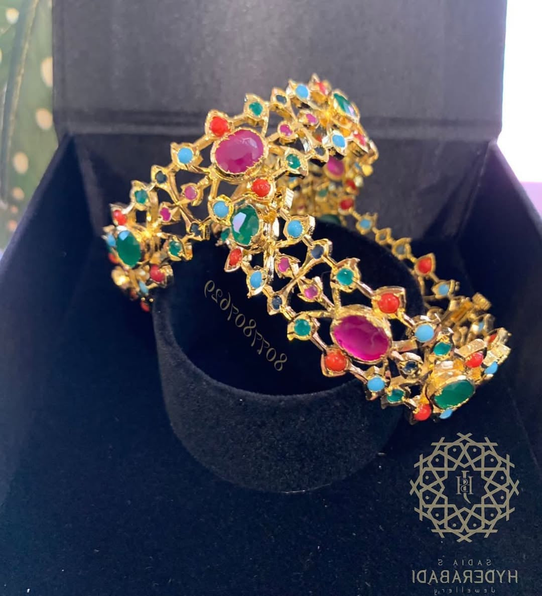 Anisa Multicolor Bangles Pair