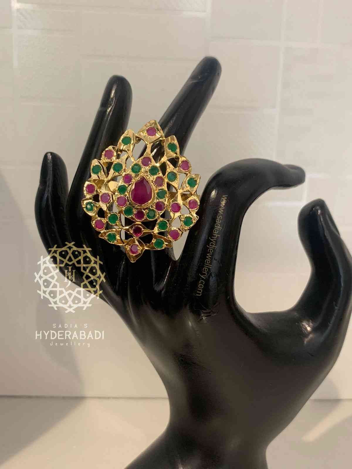 Nargis Red Green Ring