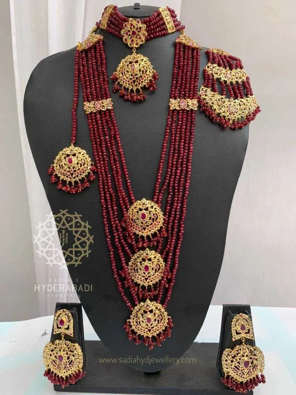 Maroon gold Pakistani necklace set, Indian jewellery, Pakistani jewellery, shops necklace earrings set, jewelry, wedding, maroon jewellery, red