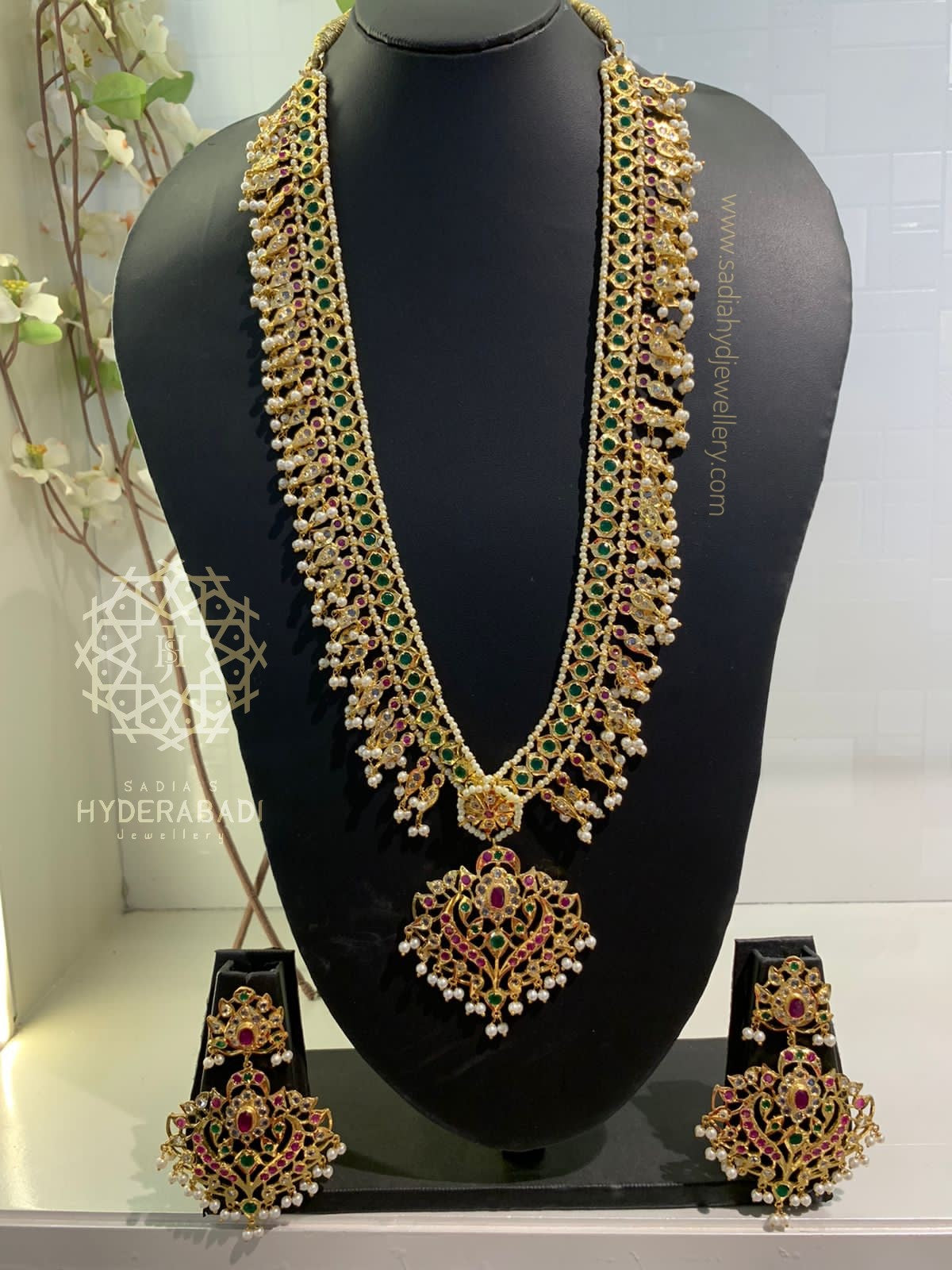 Rubeena Red Green Rani Haar with Matching Earrings