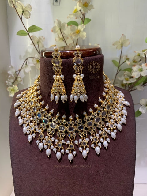 Basharat White Necklace Set