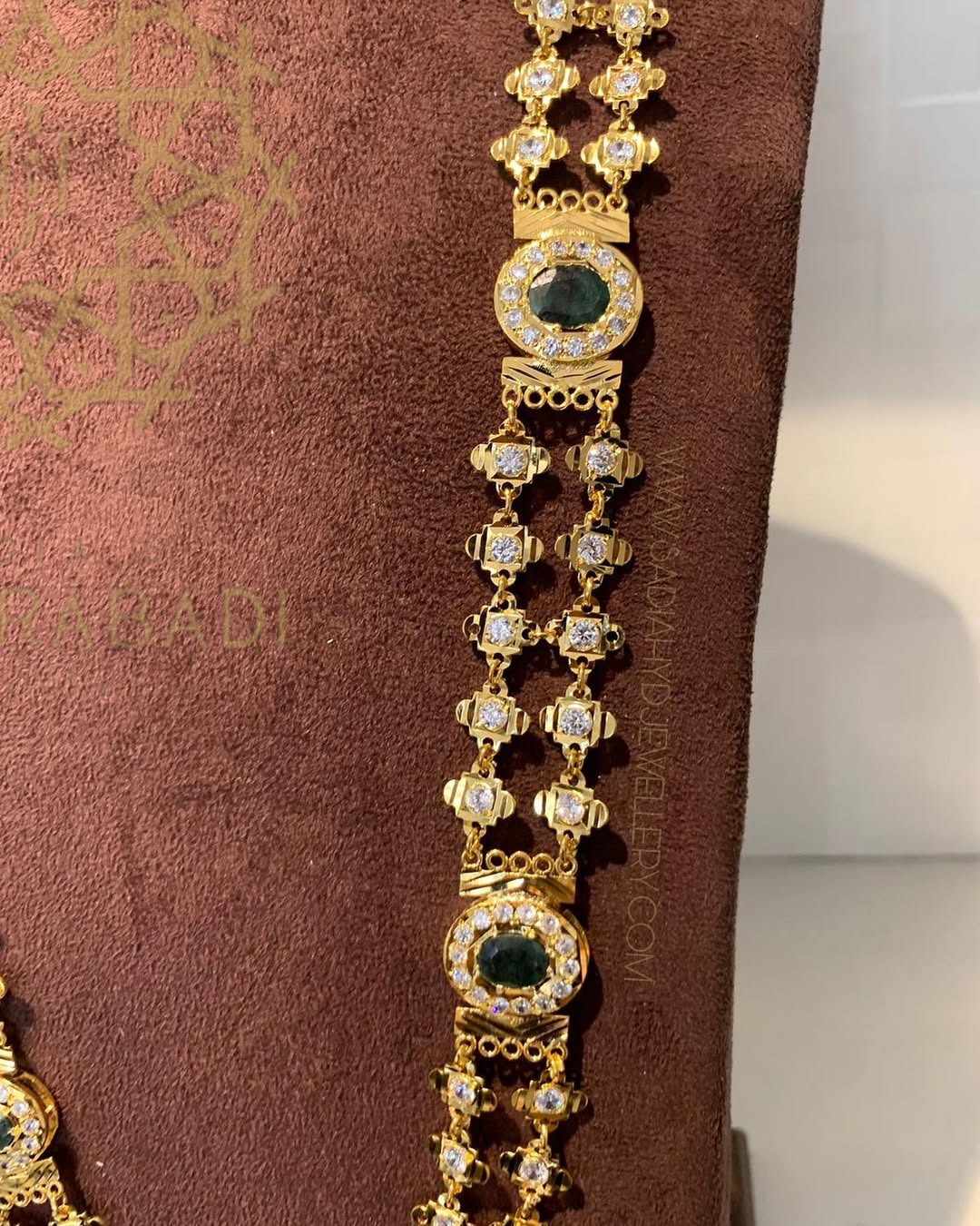 Falaknaz Real Emerald Chandan Haar