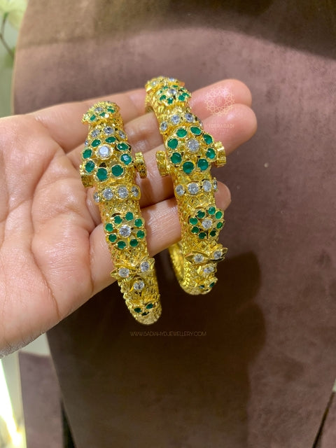 Green Phannas Bangle