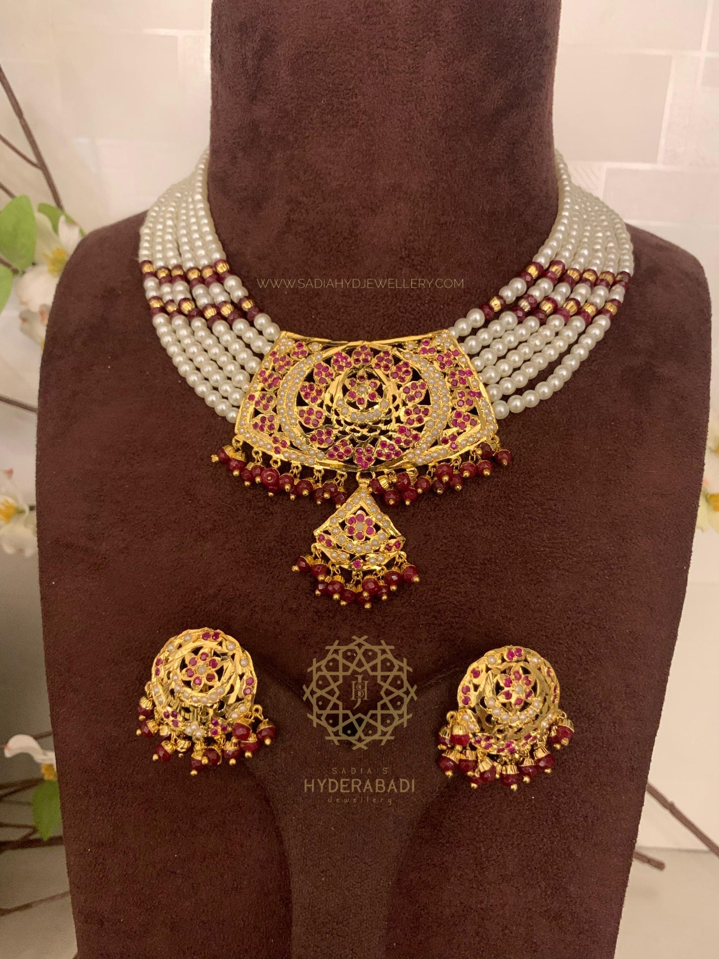 Gulafsha Red Choker Set