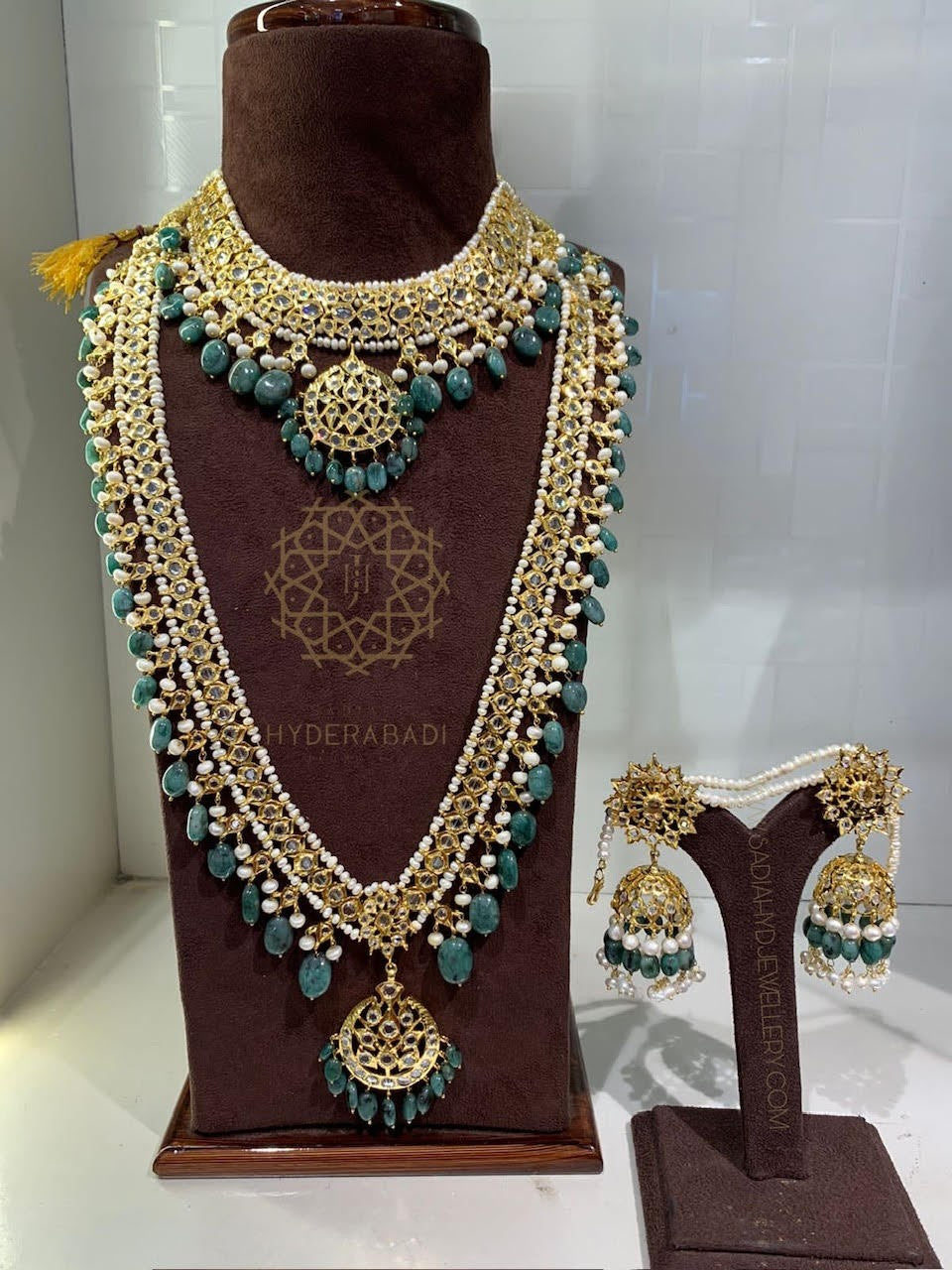 Ishika Biskani Real Emerald Bridal Set