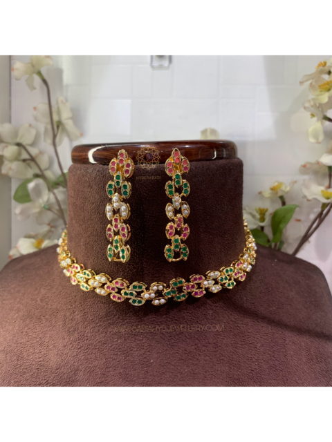 Mehar Red Green Delicate Choker