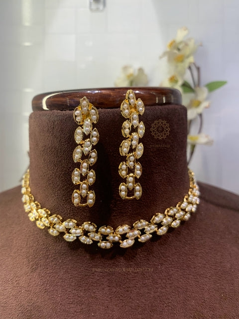 Mehar White Delicate Choker