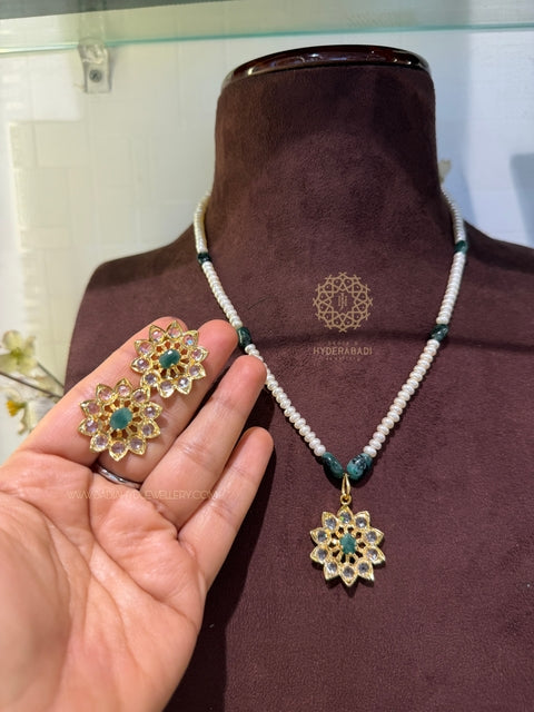 Naimal Real Emerald Real Pearl Pendant Set