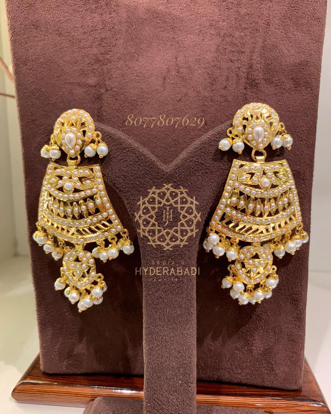 Tahira White Rani Haar Set