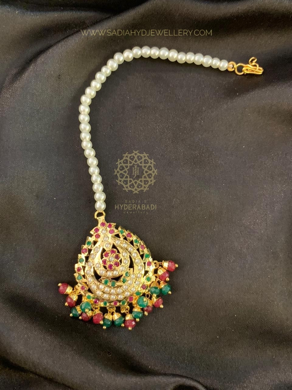 Arissa Red Green Tika