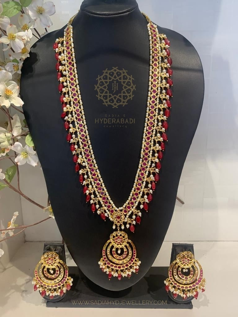 Taskeen Red White Rani Haar Set