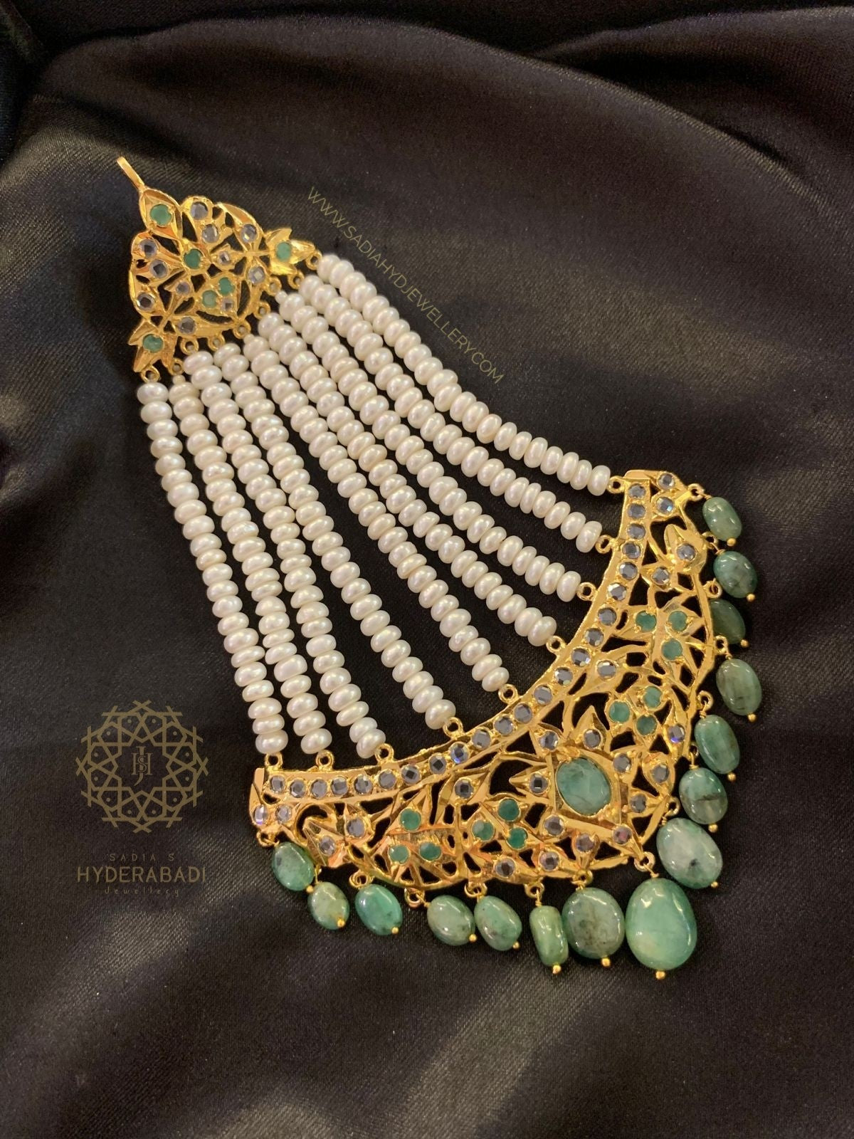 Benazir Real Emerald Jhumar