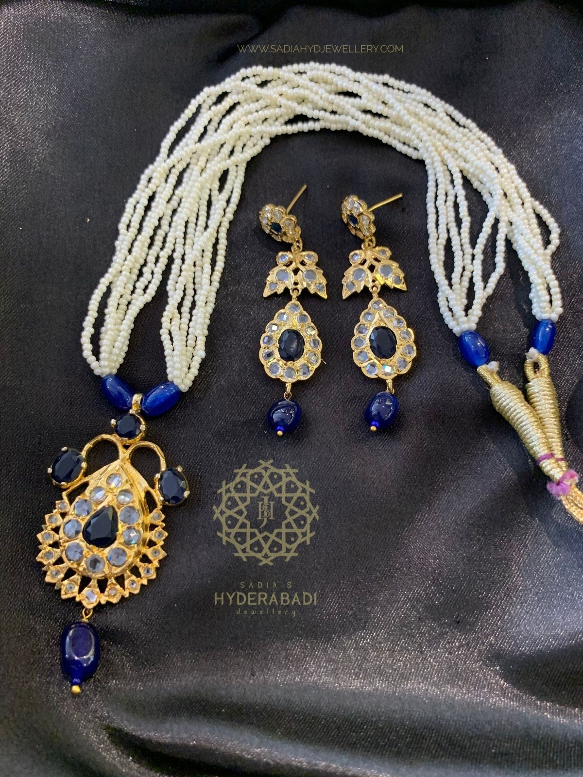 Yasmeen Blue White Jugni Set