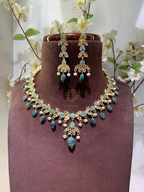 Sakina Real Emerald Necklace Set