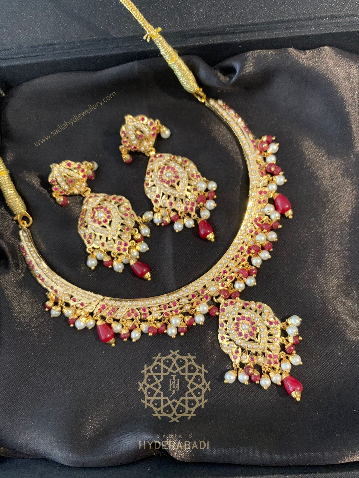 Shahana Red Jadau Necklace Set