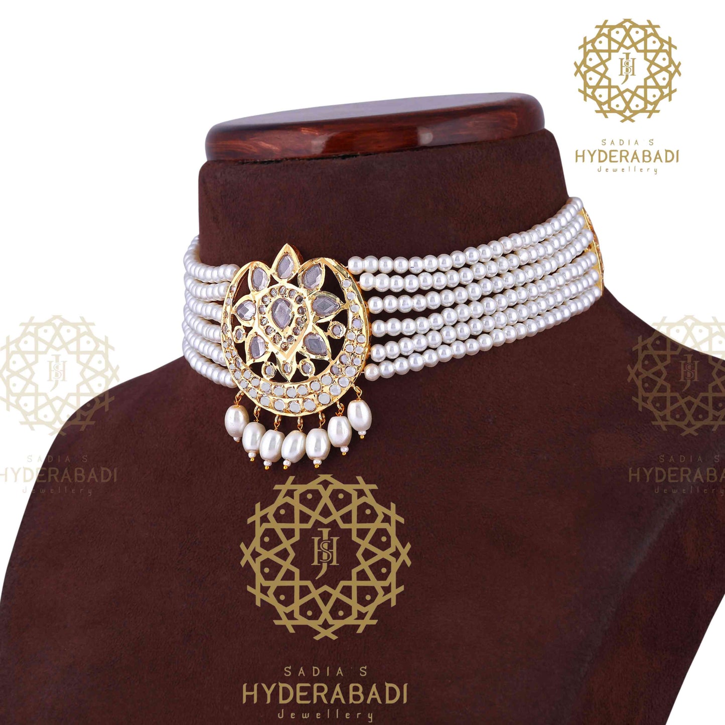 Shifa White Choker