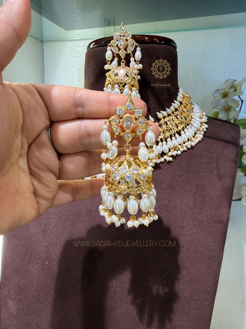 Soofia White Necklace