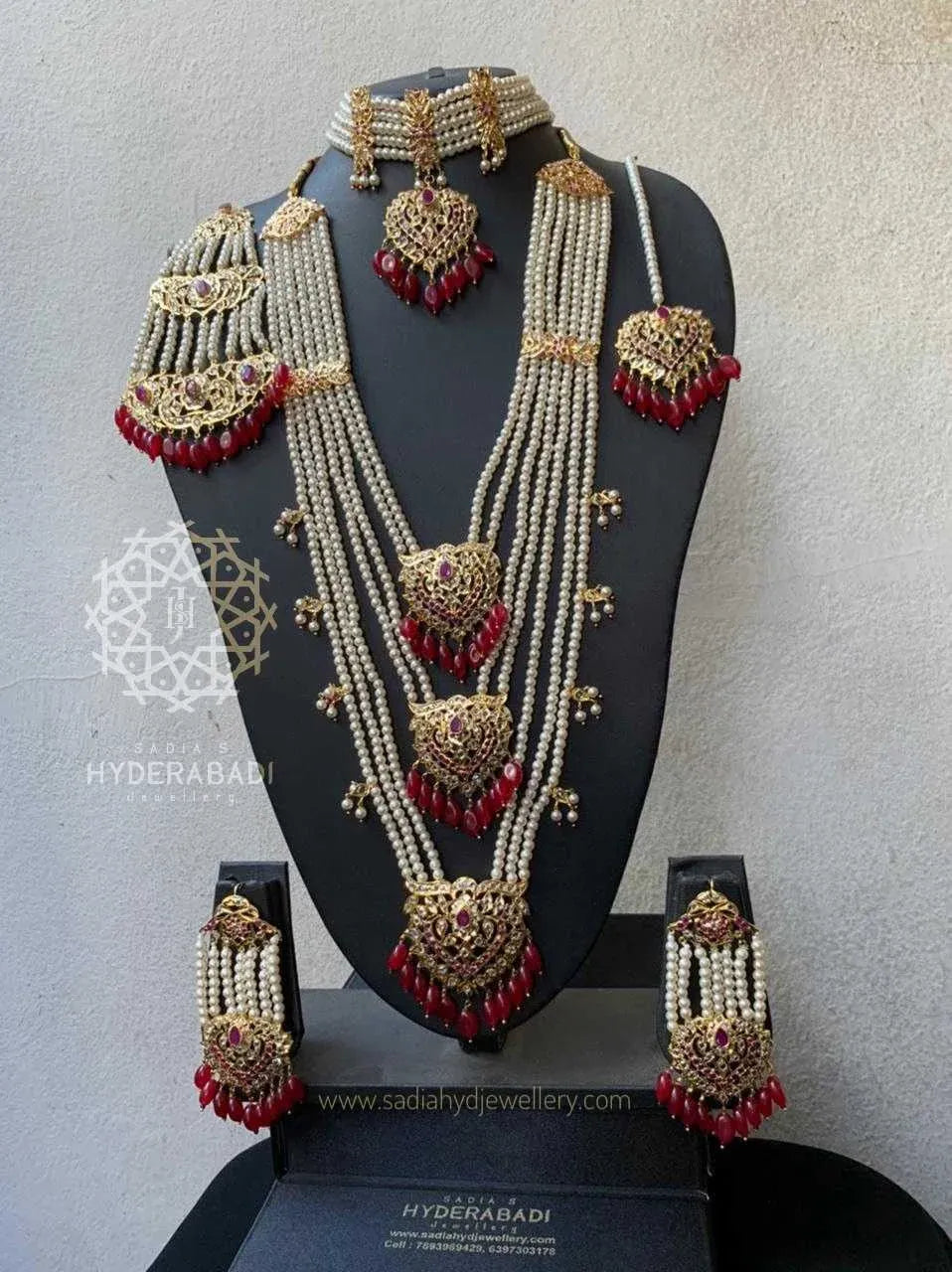 Aiza Red White Bridal Set