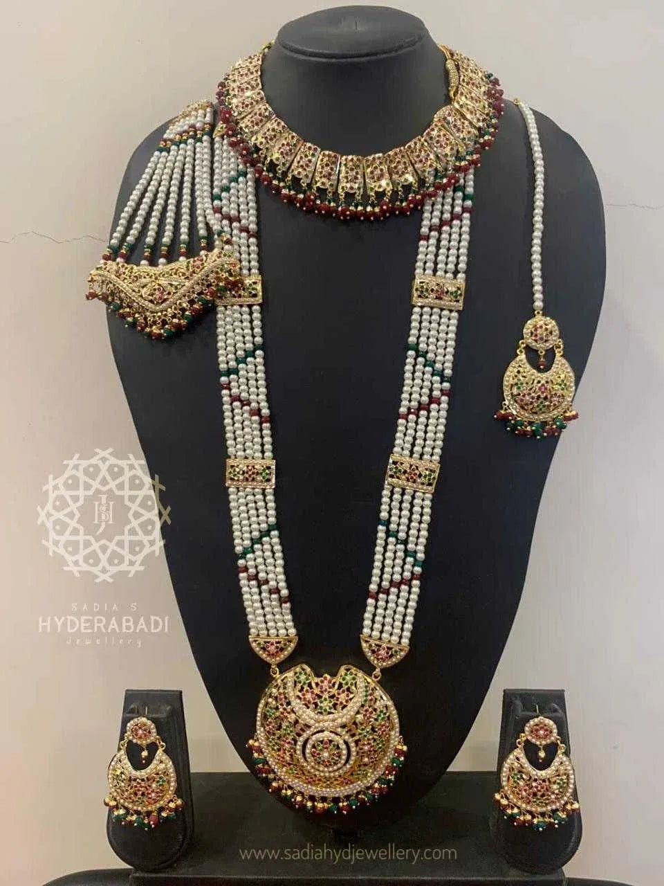 Maashiya Red Green Bridal Set