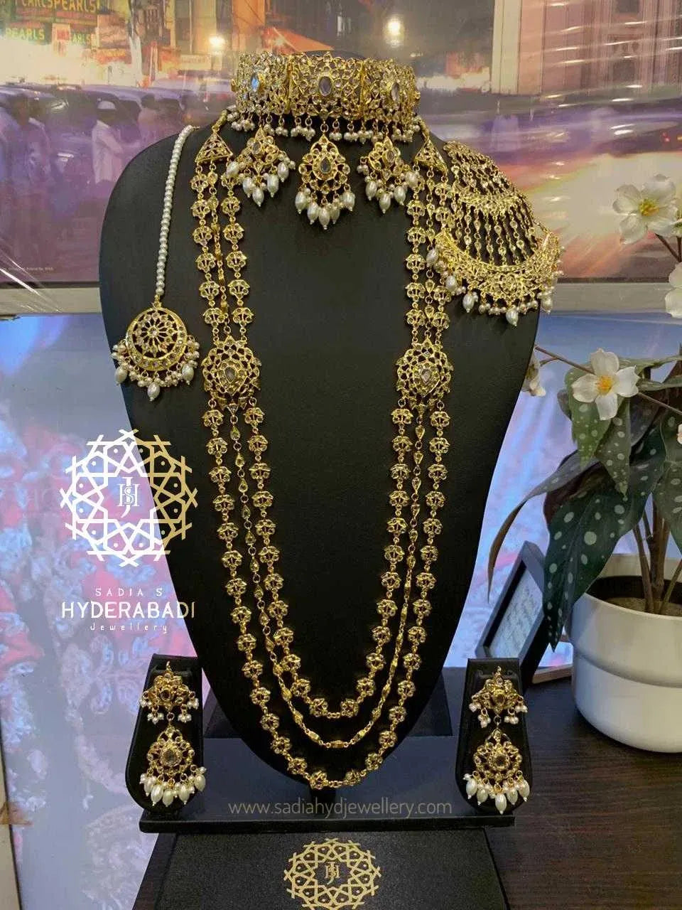 Meherun Nisa Gold Plated Bridal Set