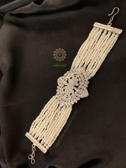 Yumna Zaidi White Jadau Silver Plated Bracelet