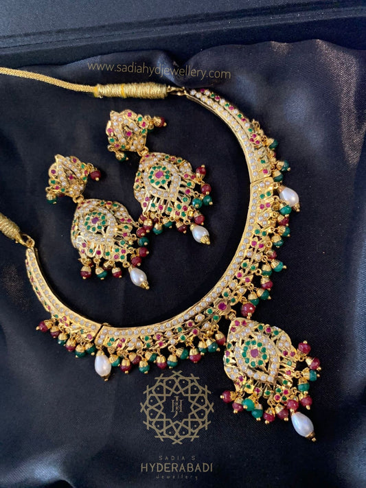 Shahana Red Green Jadau Necklace Set