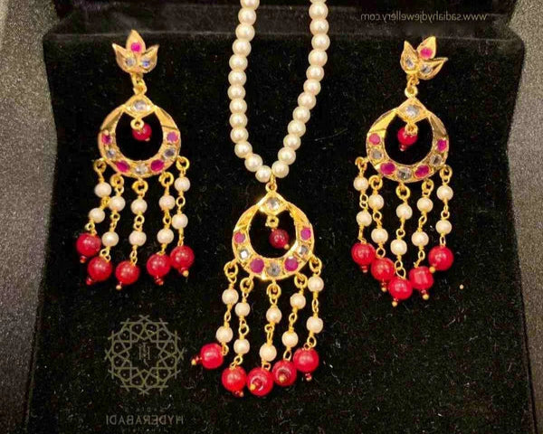 Aziza Red White Small Pendant Set