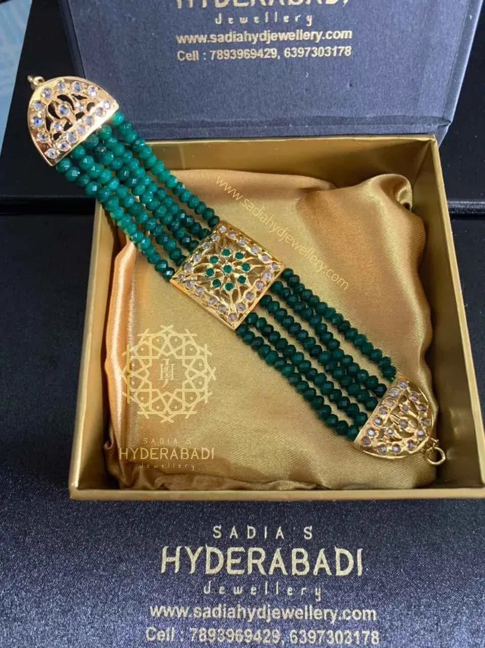 Muskan Green Square Bracelet