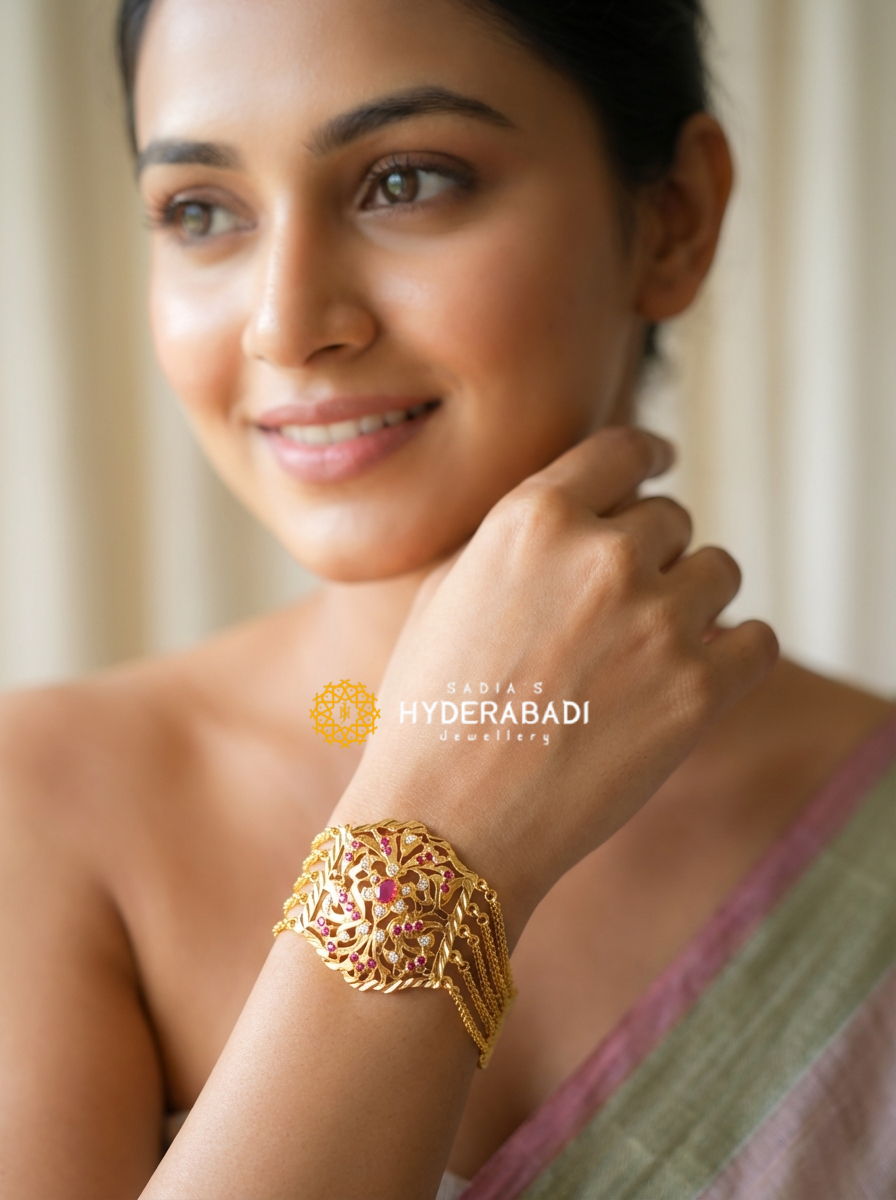 Abeer Red Bracelet