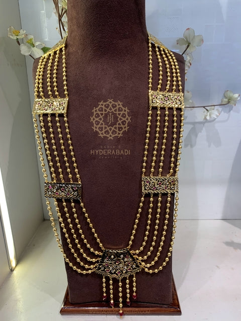 Aqeela Red Chandan Haar