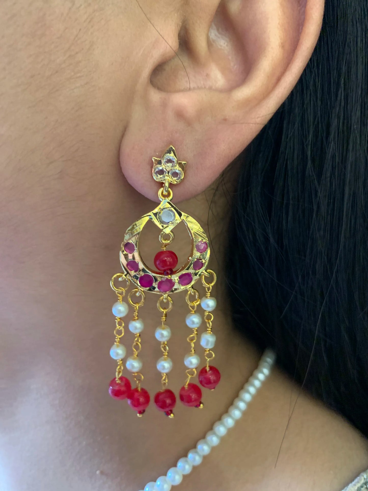 Aziza Red White Small Pendant Set