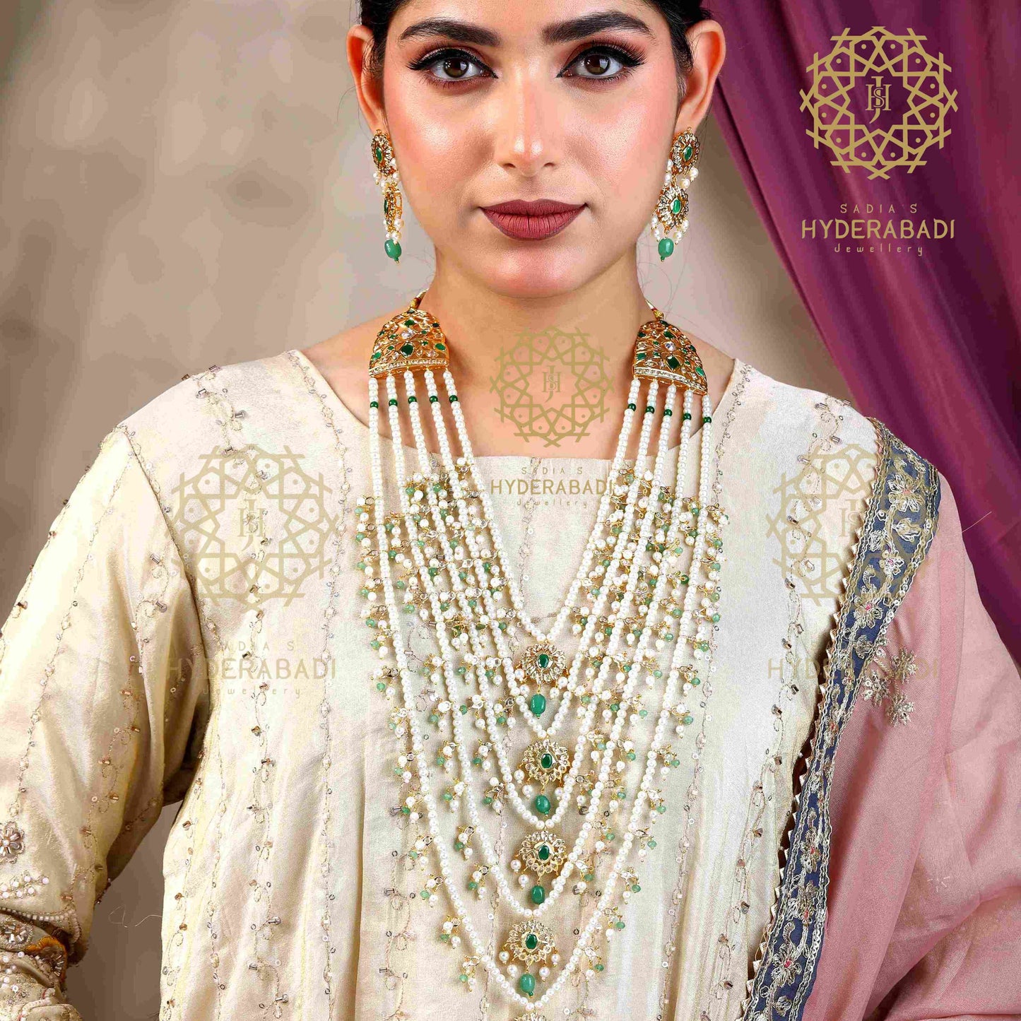 Azra Green White 5 Layer Bridal Set