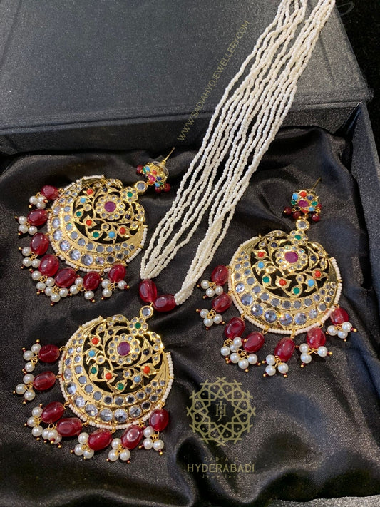 Fadeela Multi Pendant Set