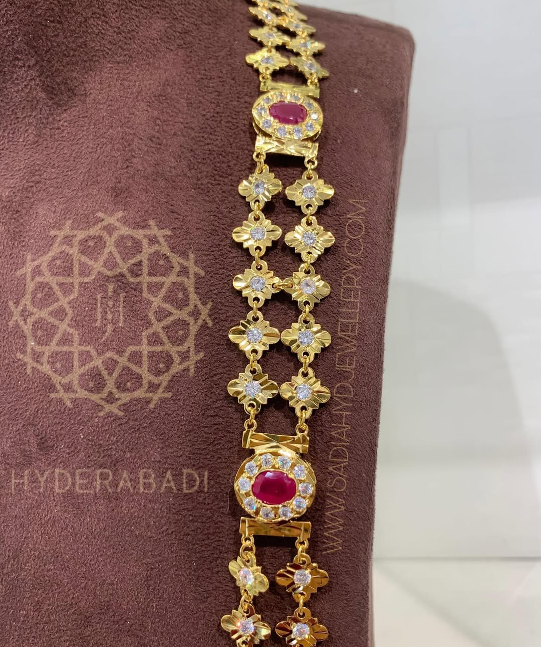 Falaknaz Real Ruby Rani Haar