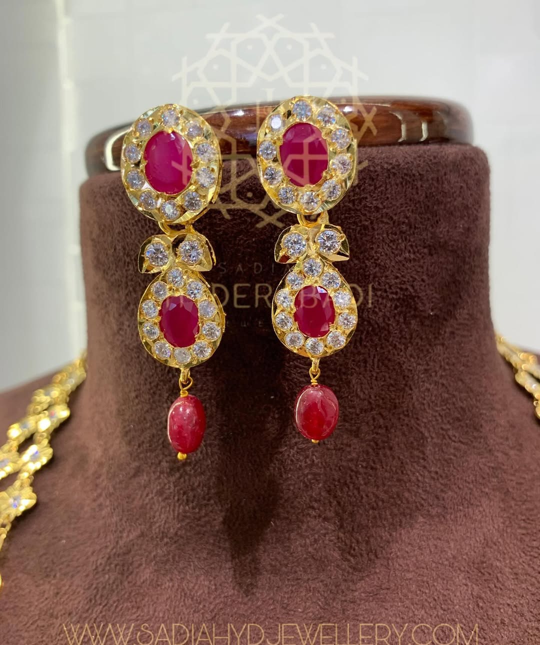 Falaknaz Real Ruby Rani Haar