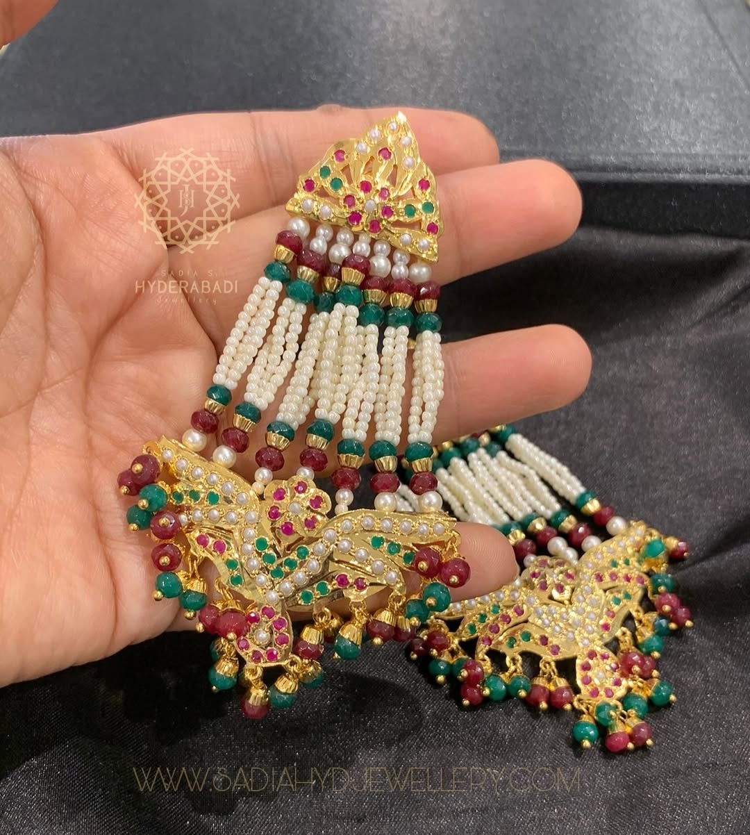 Farah Red Green Jhumar Earring