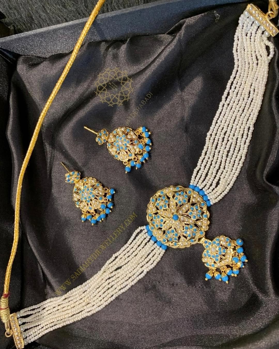 Fazalka Firozi Guluband Set