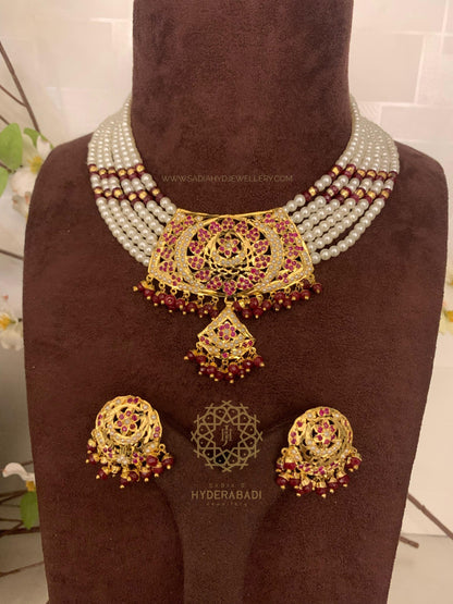 Gulafsha Red Choker Set