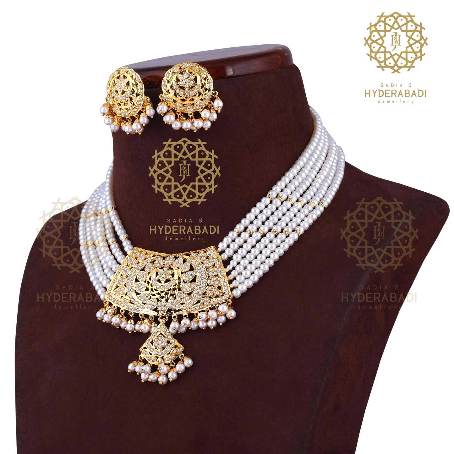 Gulafsha White Choker Set