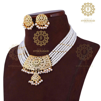 Gulafsha White Choker Set
