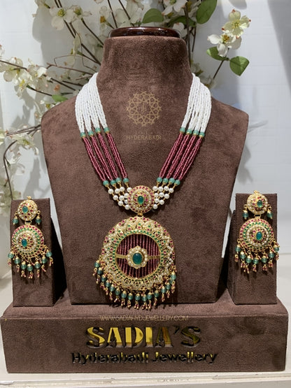 Hydro Beads Red Green Necklace Set