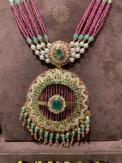 Hydro Beads Red Green Necklace Set