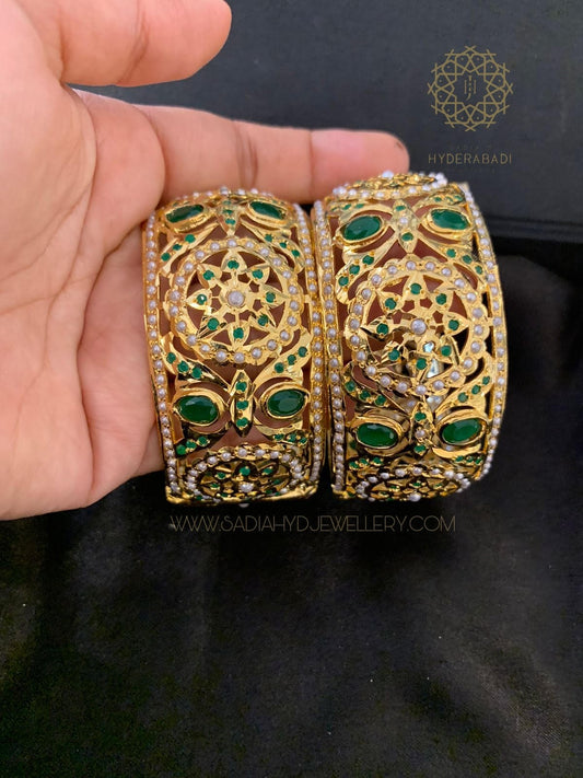 Latifa Green Bangles