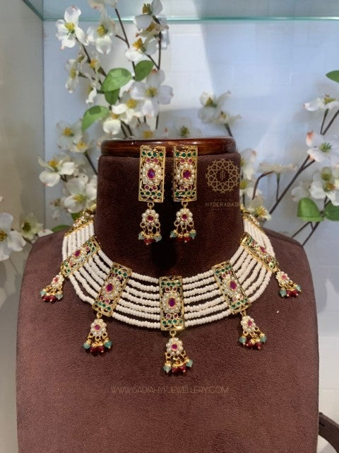 Meesam Red Green Poth Necklace