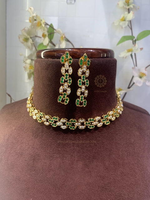 Mehar Green Small Choker
